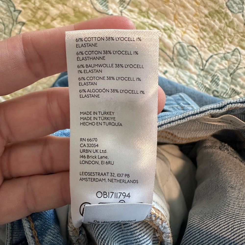 Pilcro Straight Leg Women's Jeans, NWT, size 29 - Picture 7 of 9